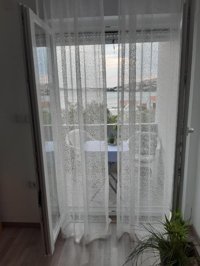 Varazdinci 로고즈니차 외부 사진
